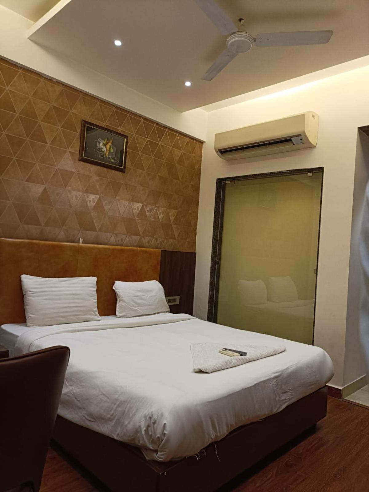 Hotel Parklane Agra (Uttar Pradesh) Exteriér fotografie